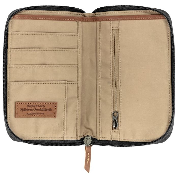 Fjäll Räven Passport Wallet patina
