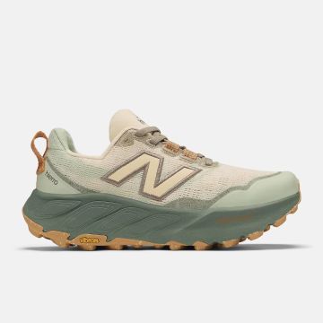 New Balance Hierro V9 B Damen calcium
