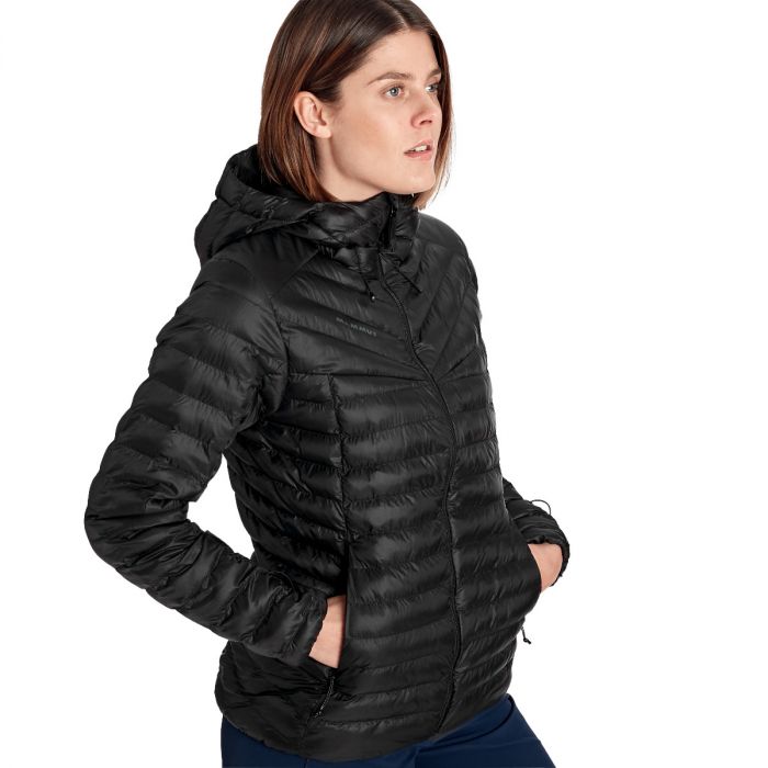 albula in hooded jacket